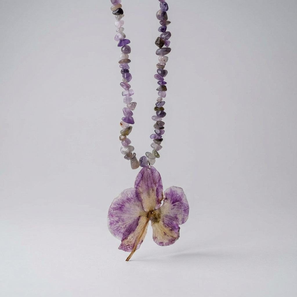 Collar corto orquídea lila