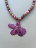 Collar corto flor pequeña púrpura
