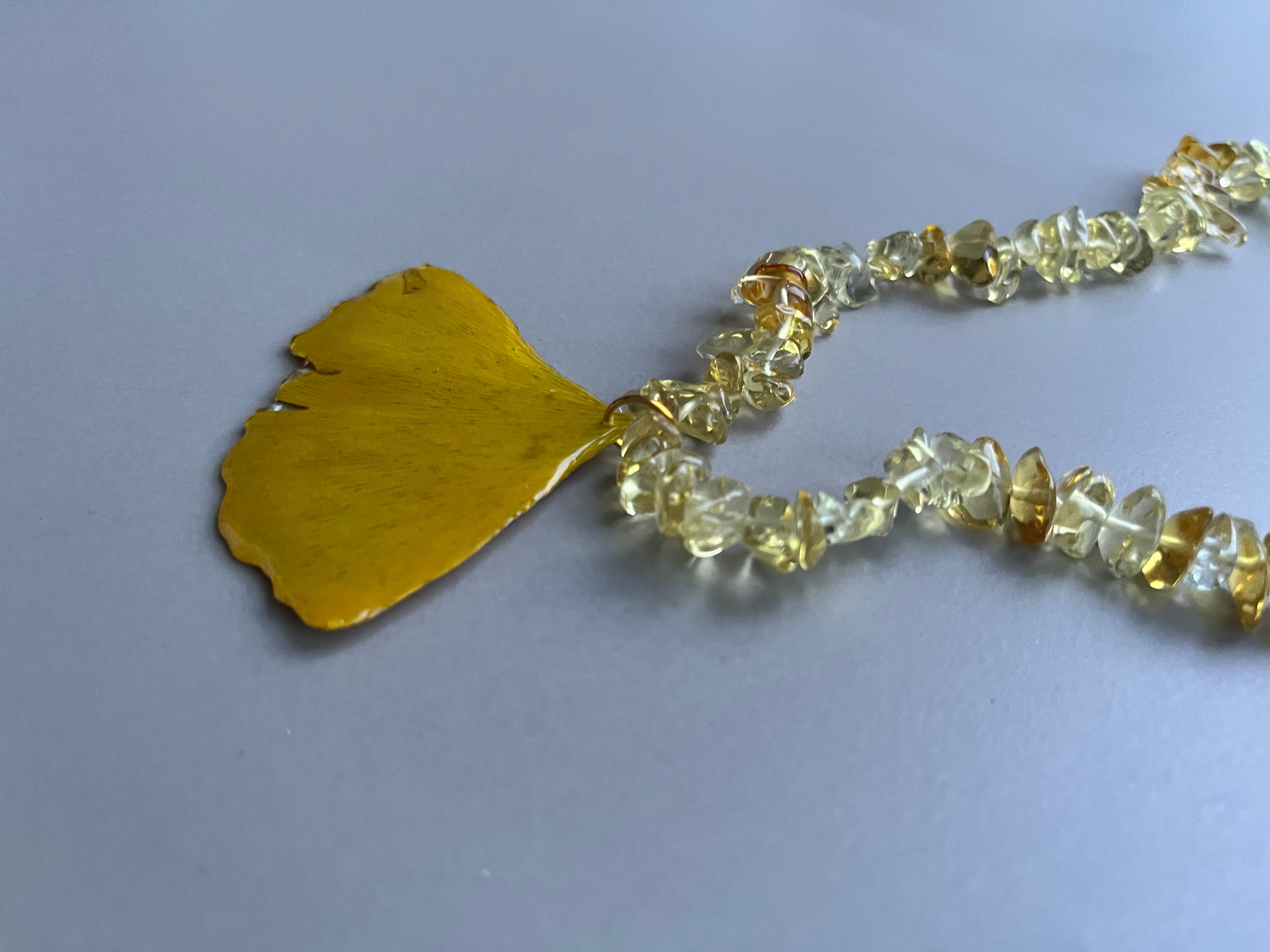 Collar corto Ginkgo Biloba