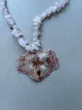 Collar corto flor rosa