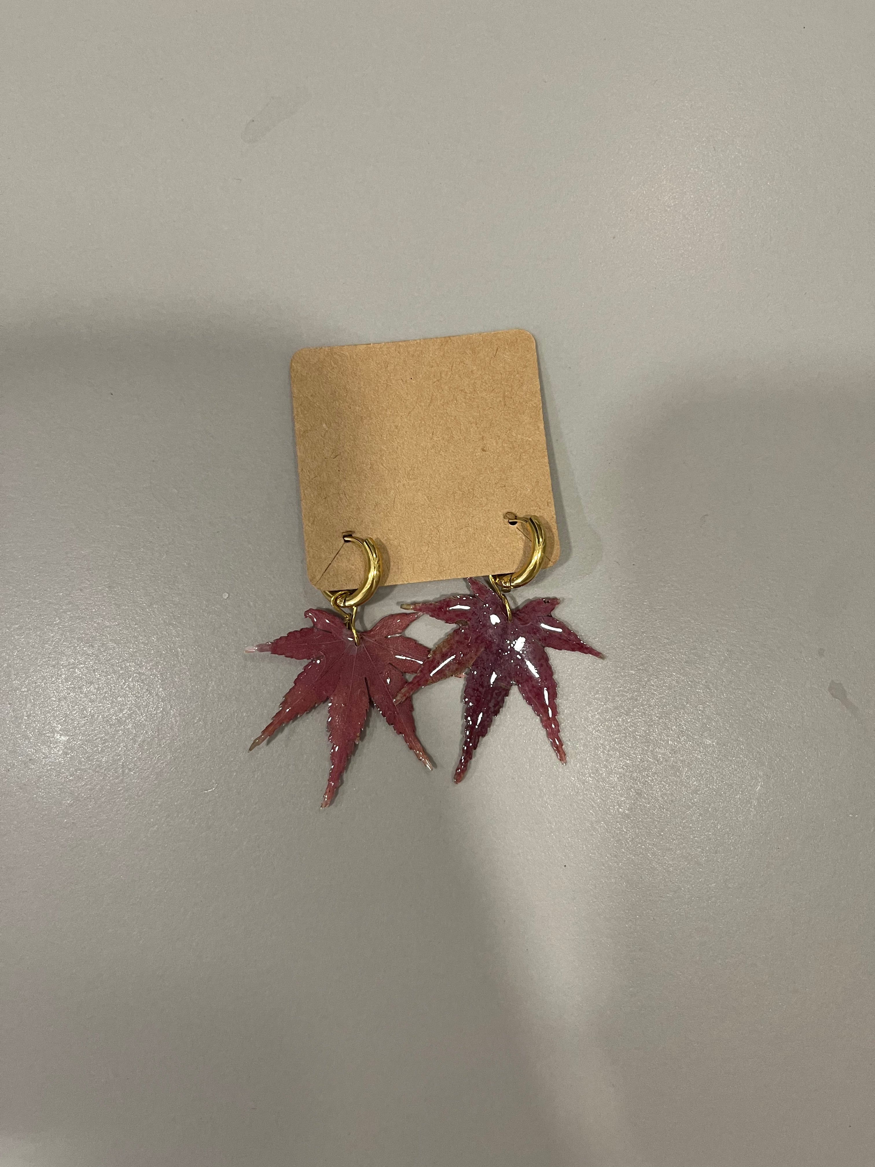 Pendientes hojas