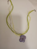 Gargantilla verde ortensia malva