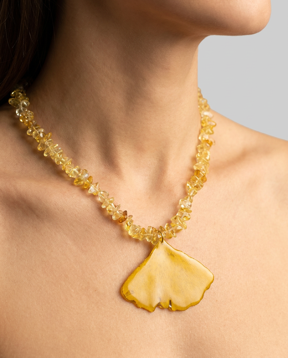 Collar corto ginkgo biloba